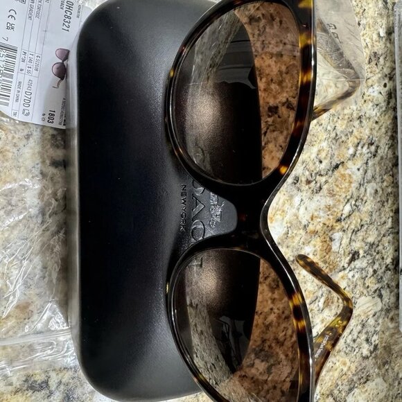 Coach HC8321 Dark Tortoise Sunglasses Brown Gradient Lens 55-18-140 - Picture 5 of 12